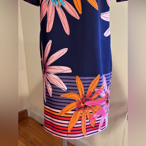 Julian Taylor Blue Floral Dress Cut Out Bow & Back Gold Zipper In Back SZ 12 - Picture 2 of 13